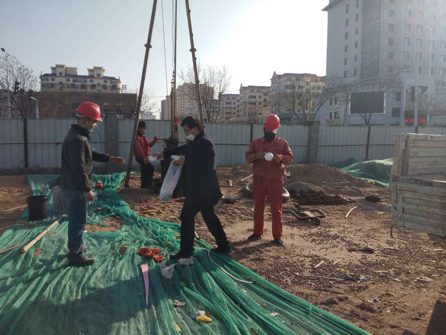 疫情要戰(zhàn),工作要干 ——甘肅中建勘察院科學(xué)有序推進(jìn)企業(yè)復(fù)工(圖4) 疫情要戰(zhàn),工作要干 ——甘肅中建勘察院科學(xué)有序推進(jìn)企業(yè)復(fù)工(圖4)